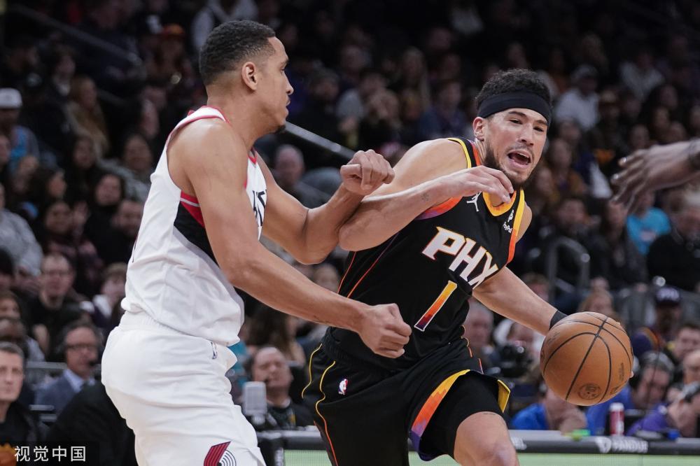 因膝盖重伤 因膝盖重伤