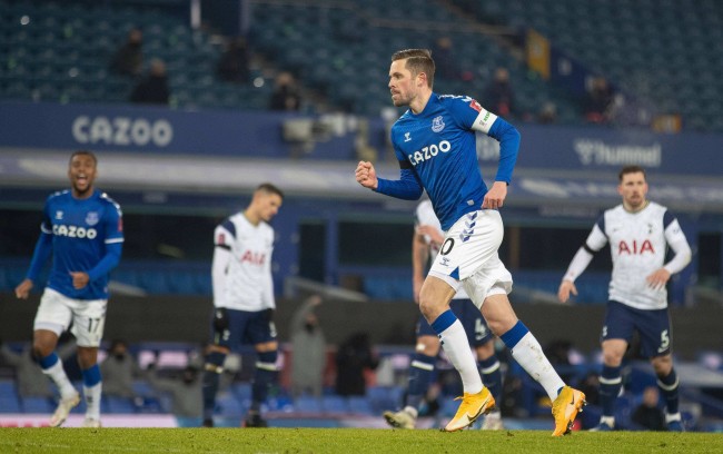 正以无与伦 正以无与伦