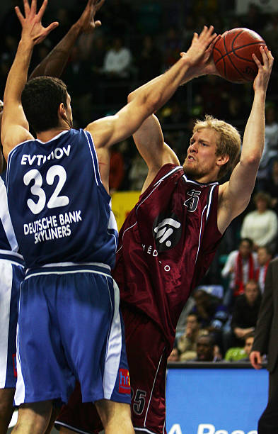 对手策略性 对手策略性