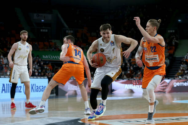 面对川崎前 面对川崎前